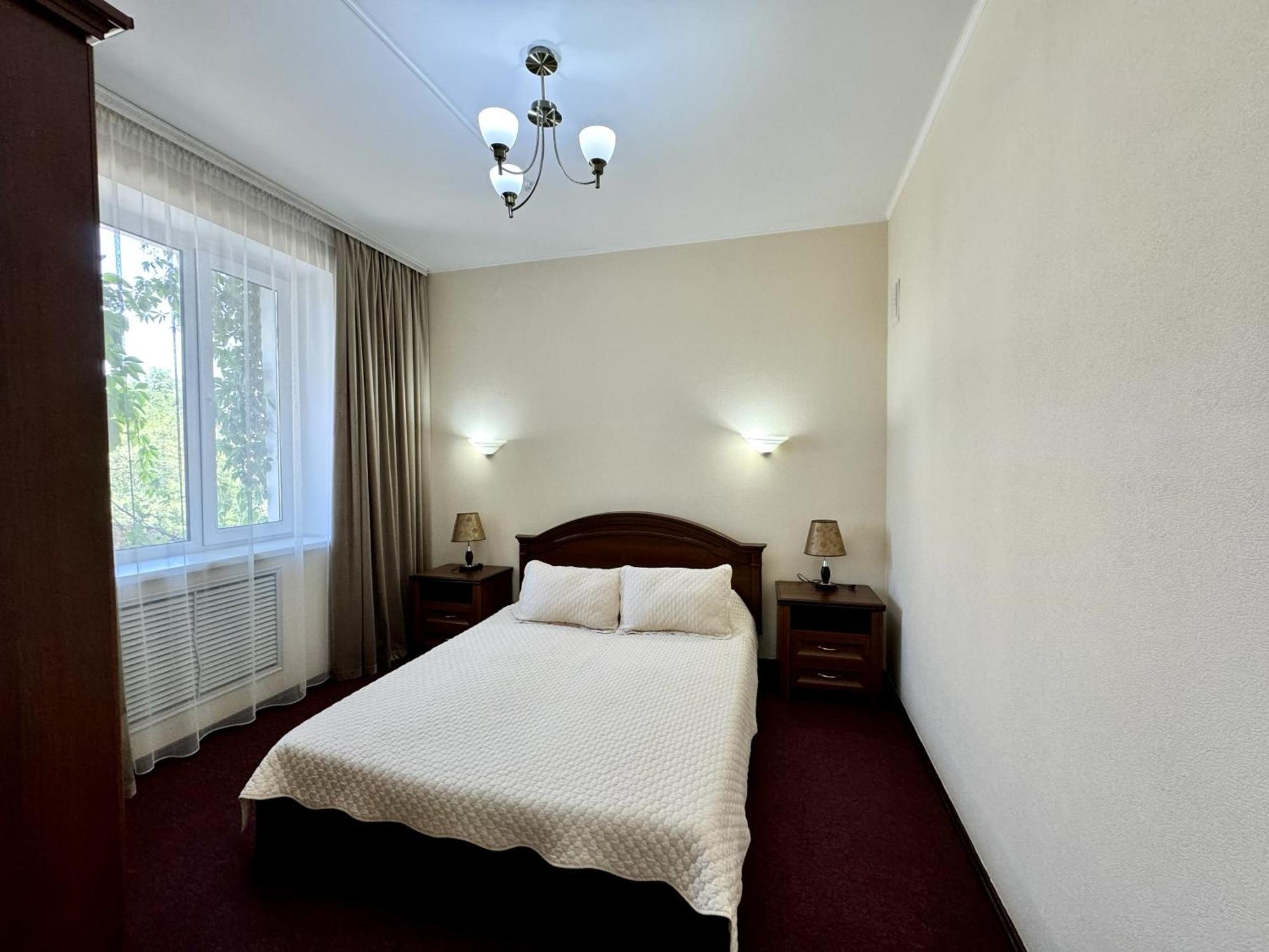 Hotel Zhambyl Taraz Exterior foto